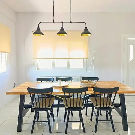 Themis Family Hideaway