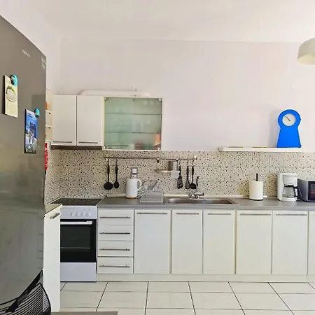 Вилла Themis Family Hideaway *