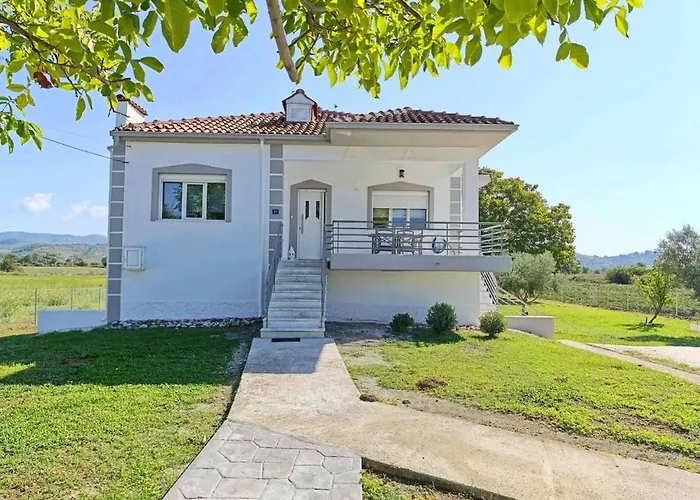 Themis Family Hideaway Vilă