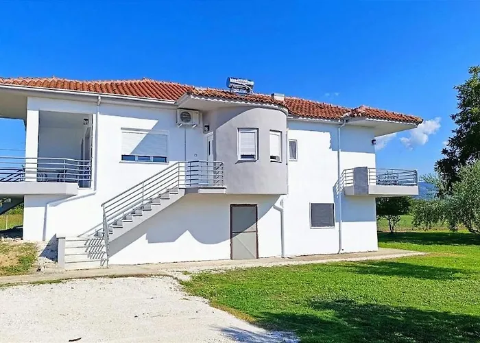 Themis Family Hideaway Tríkala